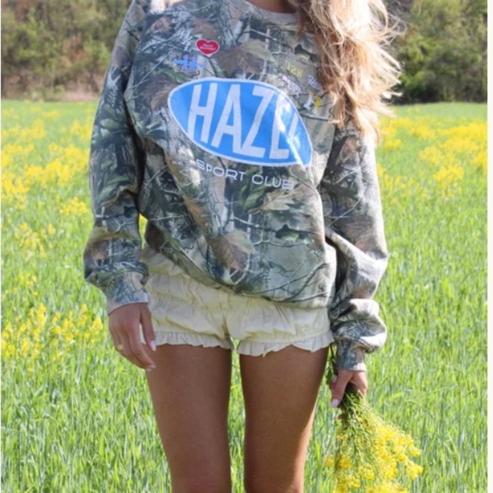 Hazel Camouflage Women's Crewneck